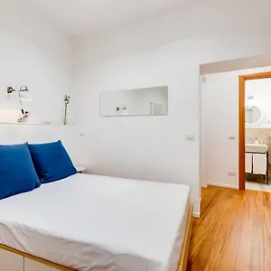Apartment Lovely And Modern Nest Near The Colosseum, Rome